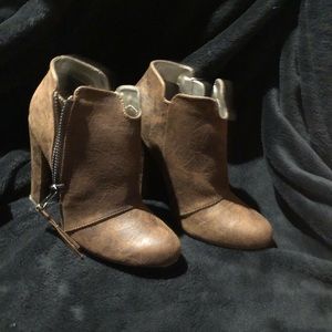Michael Antonio Brown Heel Booties SZ 7.5